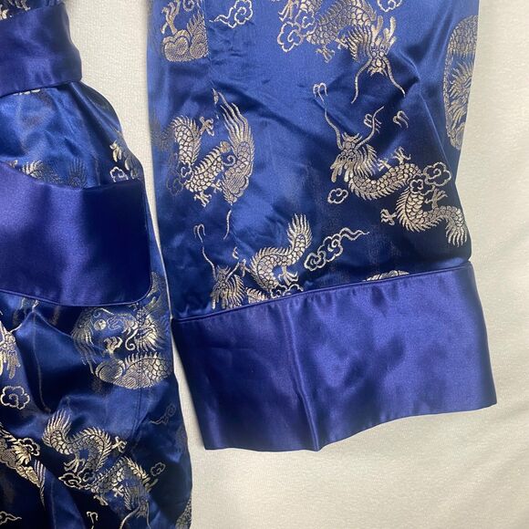 Vintage Squirrel Dragon Print Blue Satin Robe Belted Kimono Style Size 50 - Picture 7 of 11